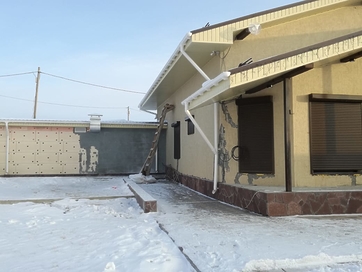 Угол желоба 90˚ LUX, пломбир - 71